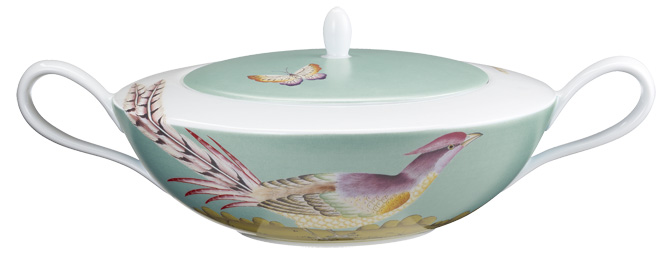 Soup tureen turquoise background - Raynaud